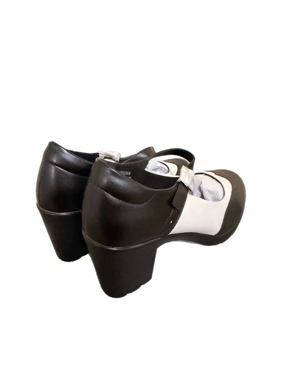 Dream Pairs Black and Cream Mary Jane Wingtip Flats